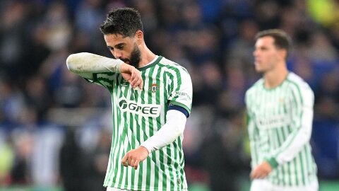Xin lỗi Isco, Chelsea rất tiếc